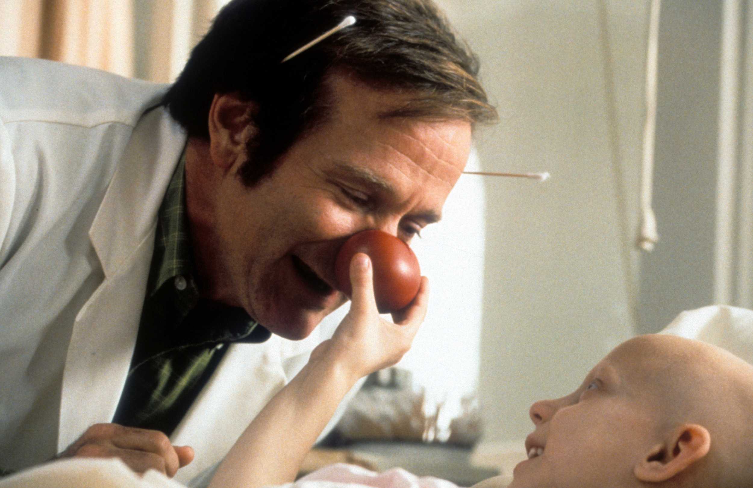 Bác Sĩ Patch Adams - Ảnh 2